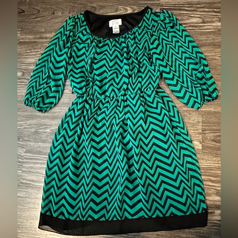 Green and Black Zig Zag Dress